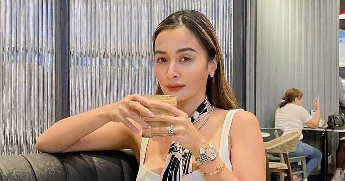 Kris Bernal, inaming kailangan pa niya ang ina sa buhay niya: “I still want her in my life” Kris Bernal, inaming kailangan pa niya ang ina sa buhay niya: “I still want her in my life”