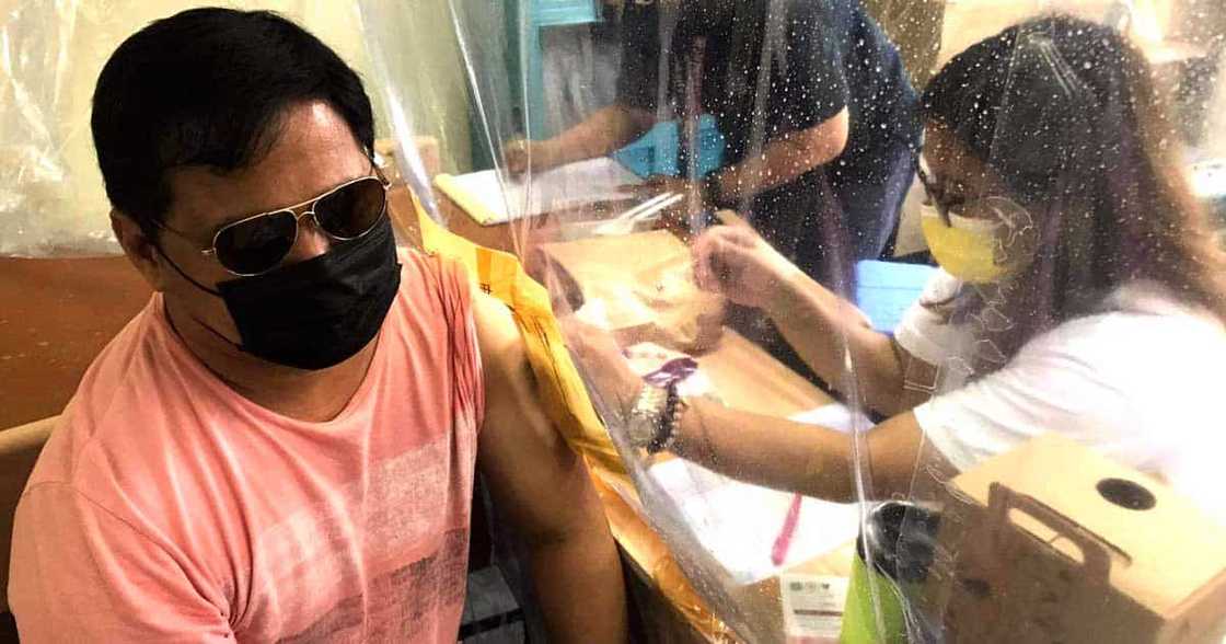 Limang masuwerteng celebrities na tapos nang makapag-pabakuna kontra COVID-19 Limang masuwerteng celebrities na tapos nang makapag-pabakuna kontra COVID-19