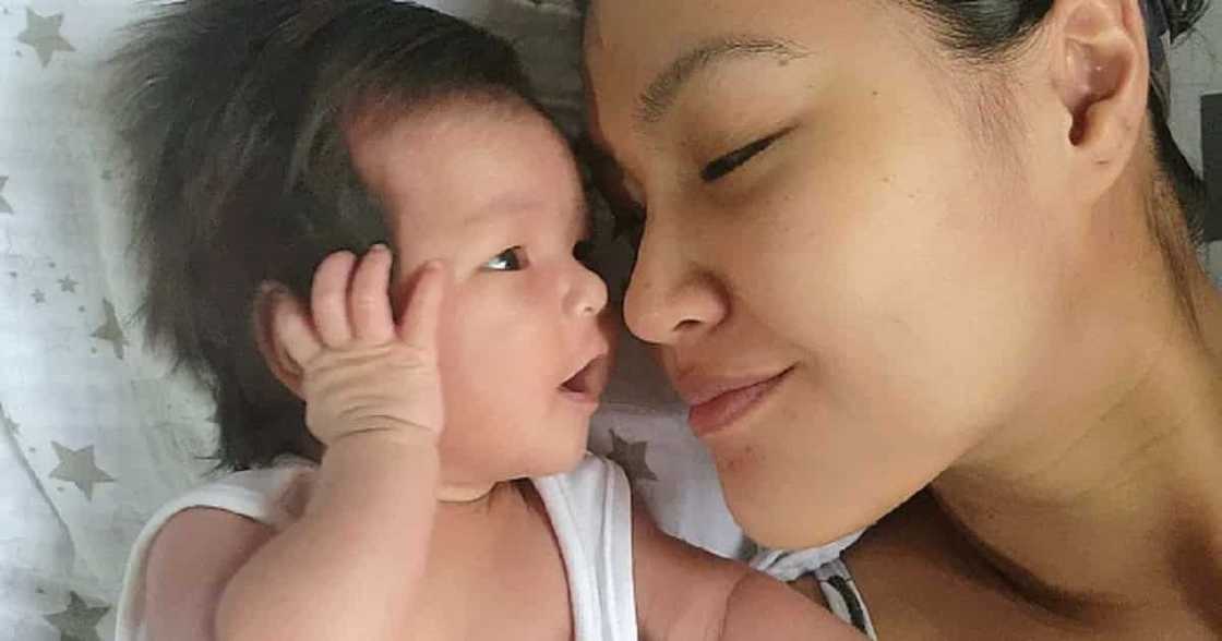 Winwyn Marquez’s baby Luna meets her lola Alma Moreno for the 1st time Winwyn Marquez’s baby Luna meets her lola Alma Moreno for the 1st time