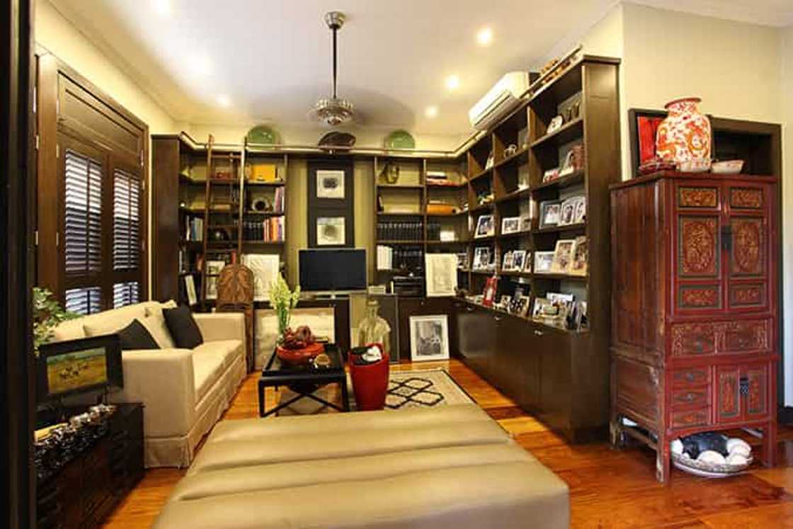Grabe ang bongga ng "heritage house" ng superstar na ito! Grabe ang bongga ng "heritage house" ng superstar na ito!