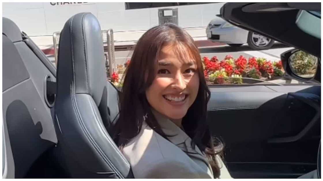Liza Soberano, spotted na nagmamaneho ng BMW na nagkakahagalaga ng mahigit Php8 million Liza Soberano, spotted na nagmamaneho ng BMW na nagkakahagalaga ng mahigit Php8 million