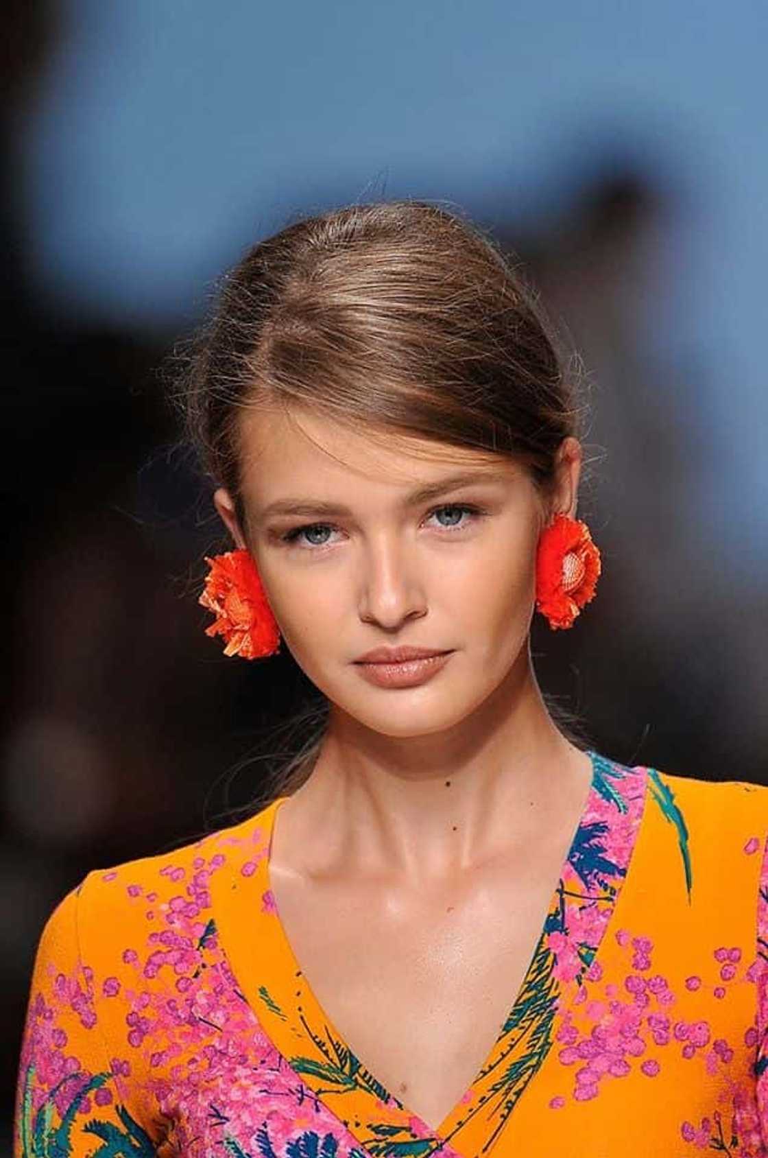 Kristina Romanova bio Kristina Romanova bio