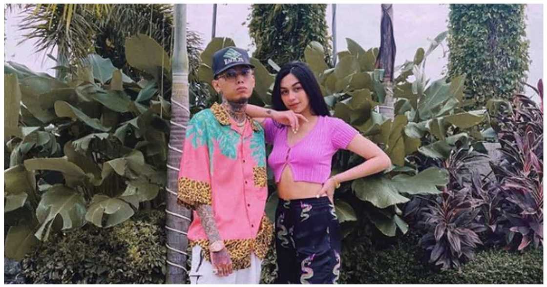 Skusta Clee, napamura matapos siyang i-tag sa mga nagsilabasang blind item Skusta Clee, napamura matapos siyang i-tag sa mga nagsilabasang blind item