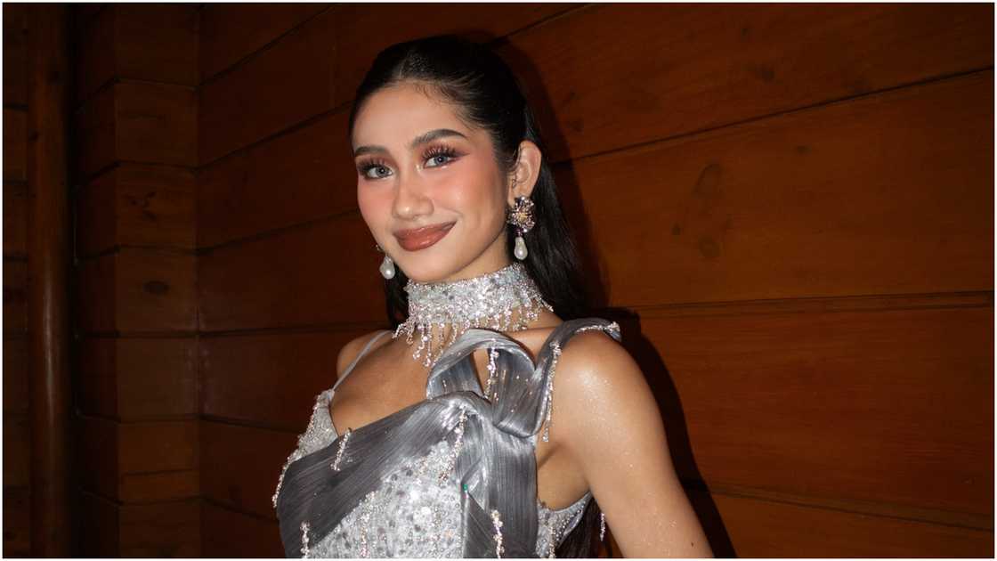 BINI Sheena, sa pangarap lang niya noong maging dancer: "Ngayon, Jabbawockeez na 'ko" BINI Sheena, sa pangarap lang niya noong maging dancer: "Ngayon, Jabbawockeez na 'ko"