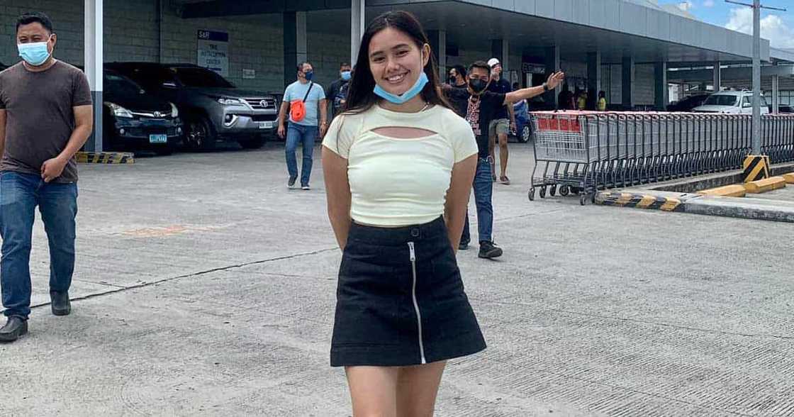 Bagong video ng dalagang tinaguriang Bangus Girl, viral; netizens, nawindang sa mas lalong gumandang dalaga Bagong video ng dalagang tinaguriang Bangus Girl, viral; netizens, nawindang sa mas lalong gumandang dalaga
