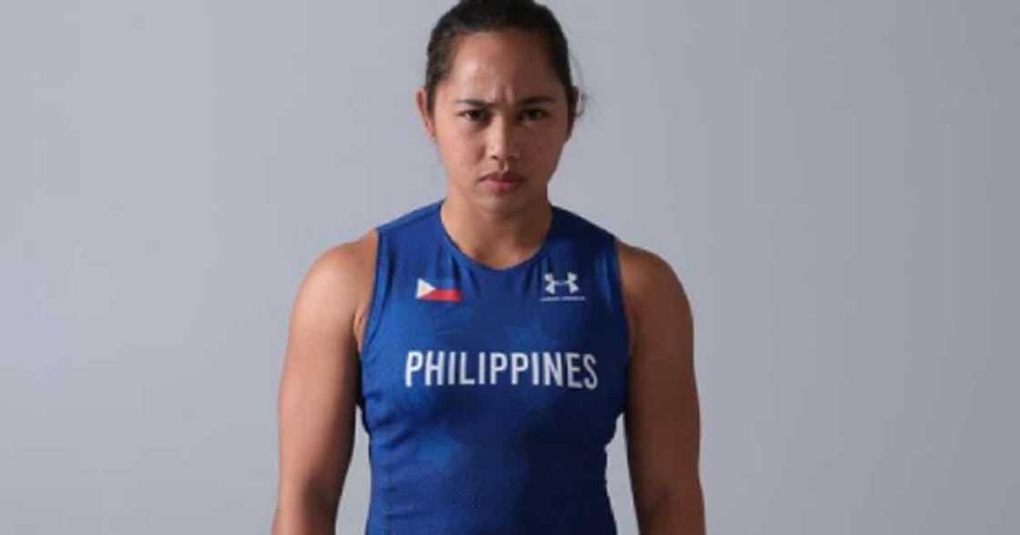 Doc Adam, pinakita ang lakas sa weightlifting bilang tribute kay Hidilyn Diaz Doc Adam, pinakita ang lakas sa weightlifting bilang tribute kay Hidilyn Diaz