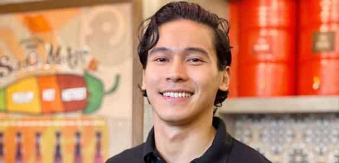 Enchong Dee, binansagan si Darren Espanto na "Asia's Tonsils" Enchong Dee, binansagan si Darren Espanto na "Asia's Tonsils"