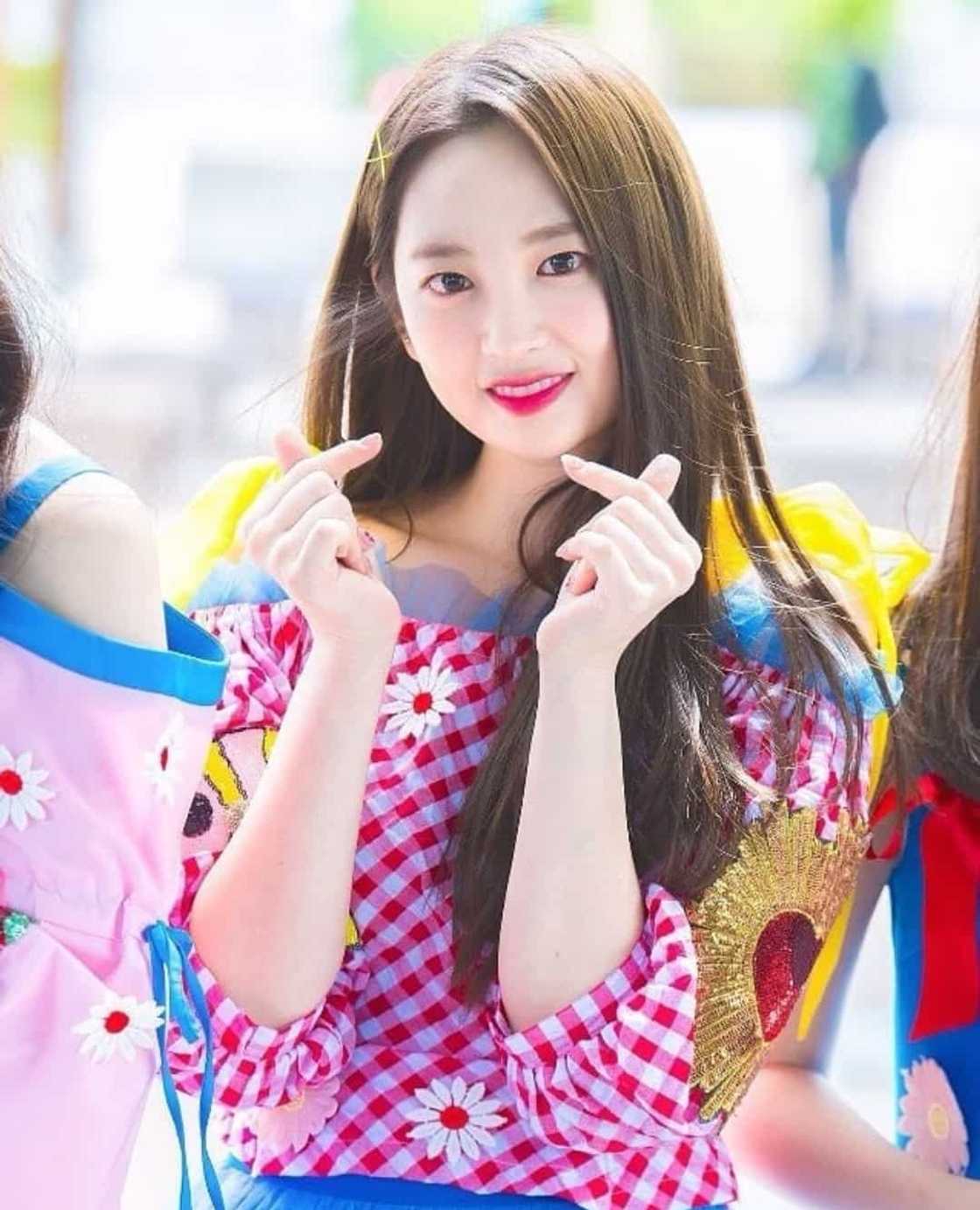 Momoland Members height and weight Momoland Members height and weight