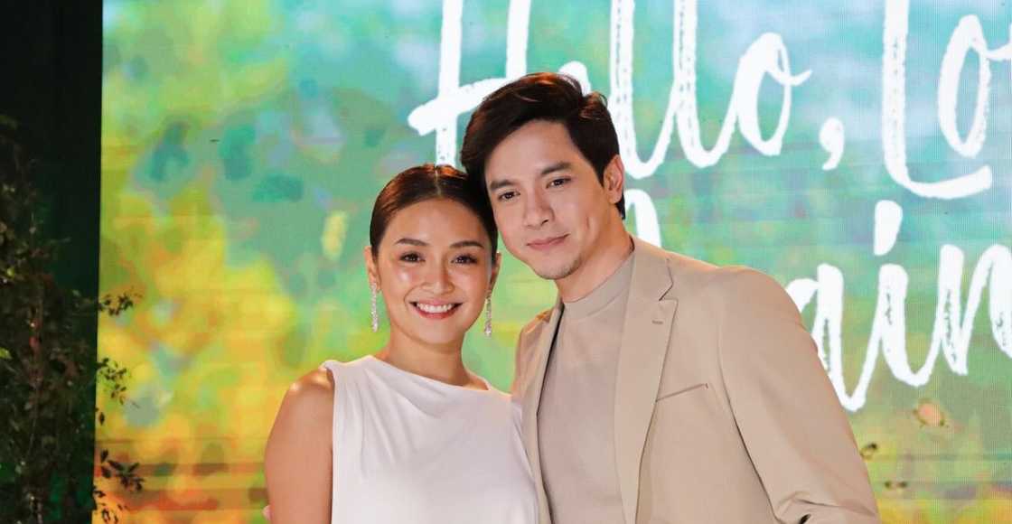 Bagong tagumpay ng Pelikulang Pilipino: ‘Hello, Love, Again,' pasok sa Top 10 Movies sa US (ABS-CBN News) Bagong tagumpay ng Pelikulang Pilipino: ‘Hello, Love, Again,' pasok sa Top 10 Movies sa US (ABS-CBN News)