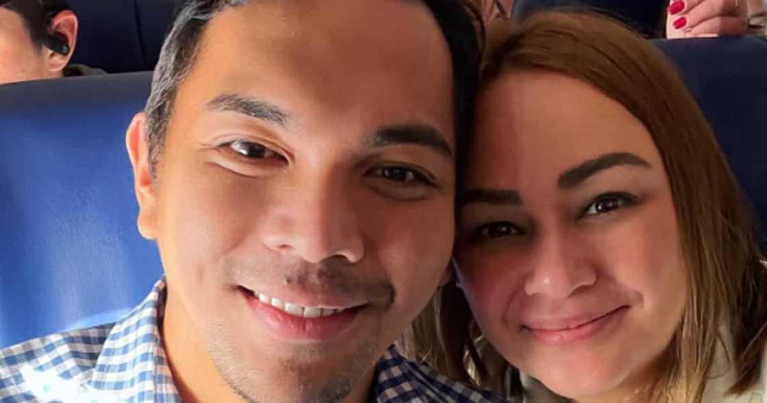 Donita Rose gets engaged to boyfriend, shows her fancy engagement ring Donita Rose gets engaged to boyfriend, shows her fancy engagement ring