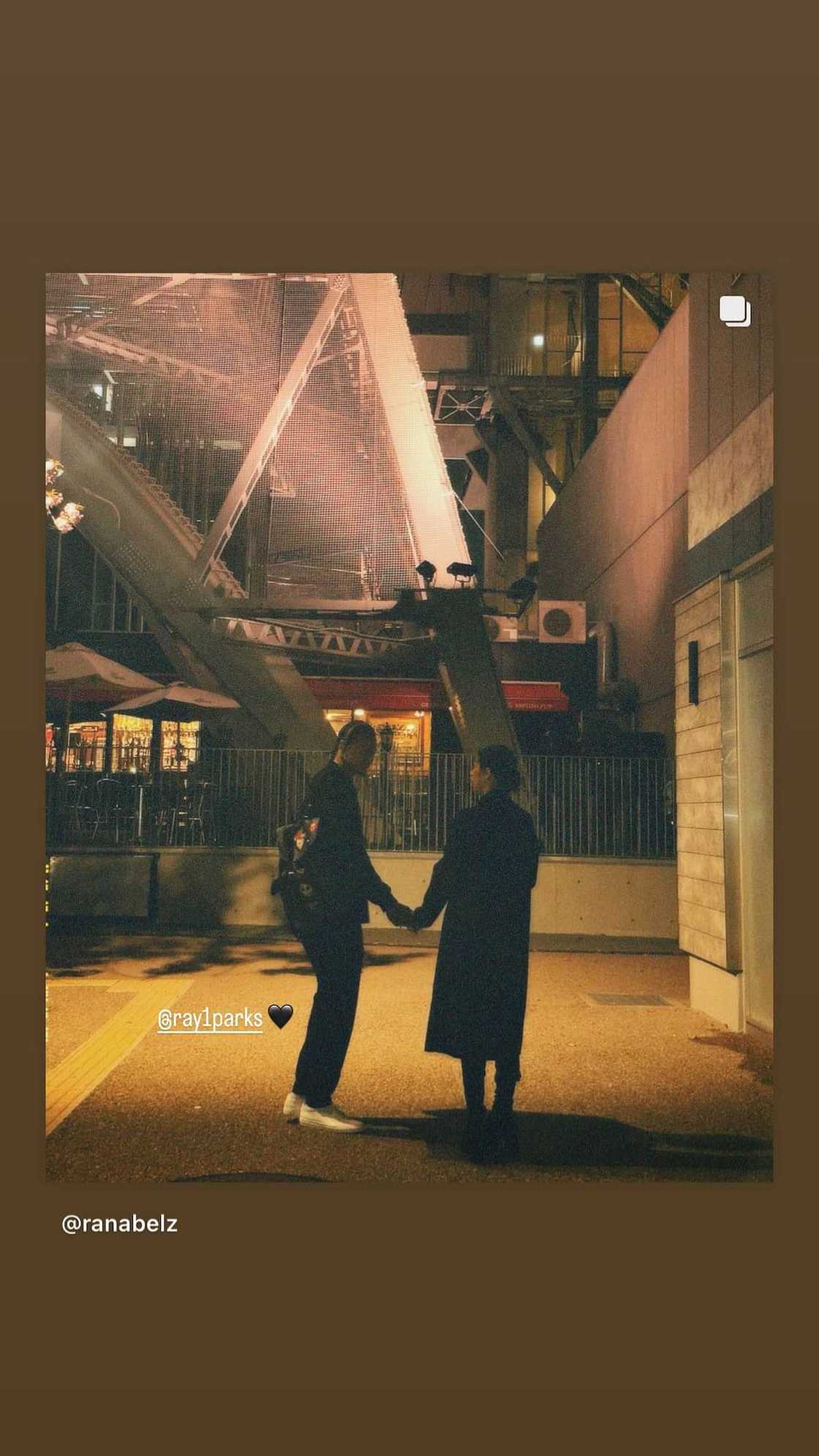 Zeinab Harake, ibinida ang picture nila ni Bobby Ray Parks na magkahawak-kamay Zeinab Harake, ibinida ang picture nila ni Bobby Ray Parks na magkahawak-kamay