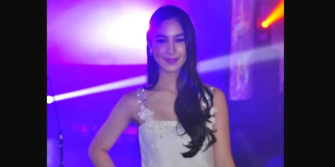 Jay Sonza fails to show up before NBI to explain side on Julia Barretto’s cyber libel complaint Jay Sonza fails to show up before NBI to explain side on Julia Barretto’s cyber libel complaint