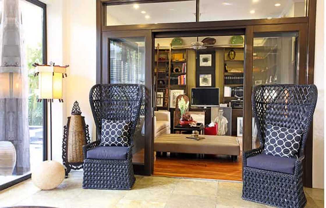 Grabe ang bongga ng "heritage house" ng superstar na ito! Grabe ang bongga ng "heritage house" ng superstar na ito!