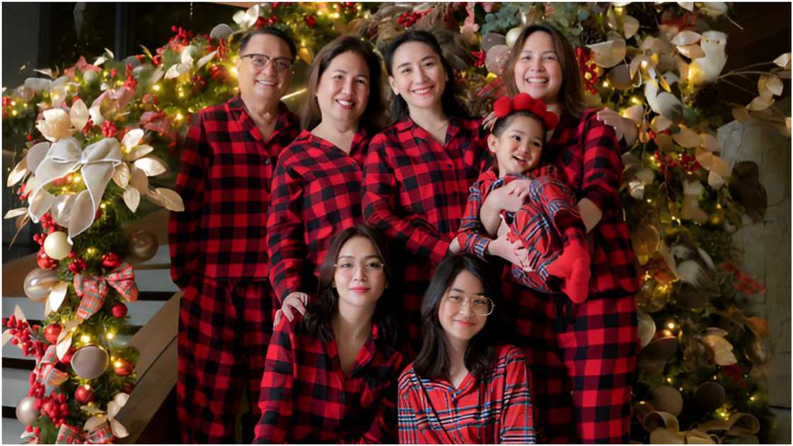 Kathryn, masayang ibinahagi ang Christmas celebration kasama ang kanyang pamilya Kathryn, masayang ibinahagi ang Christmas celebration kasama ang kanyang pamilya