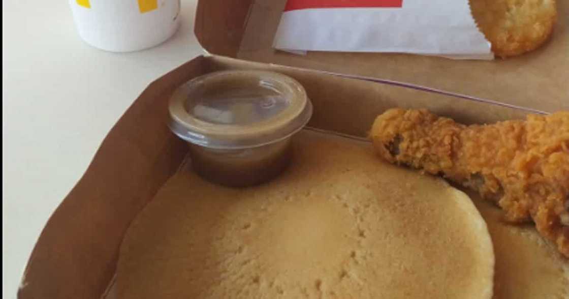 Food delivery rider eats breakfast ordered for a woman who refused it Food delivery rider eats breakfast ordered for a woman who refused it