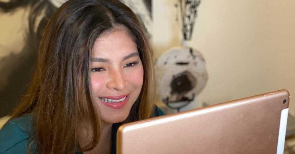 Angel Locsin/@therealangellocsin Angel Locsin/@therealangellocsin