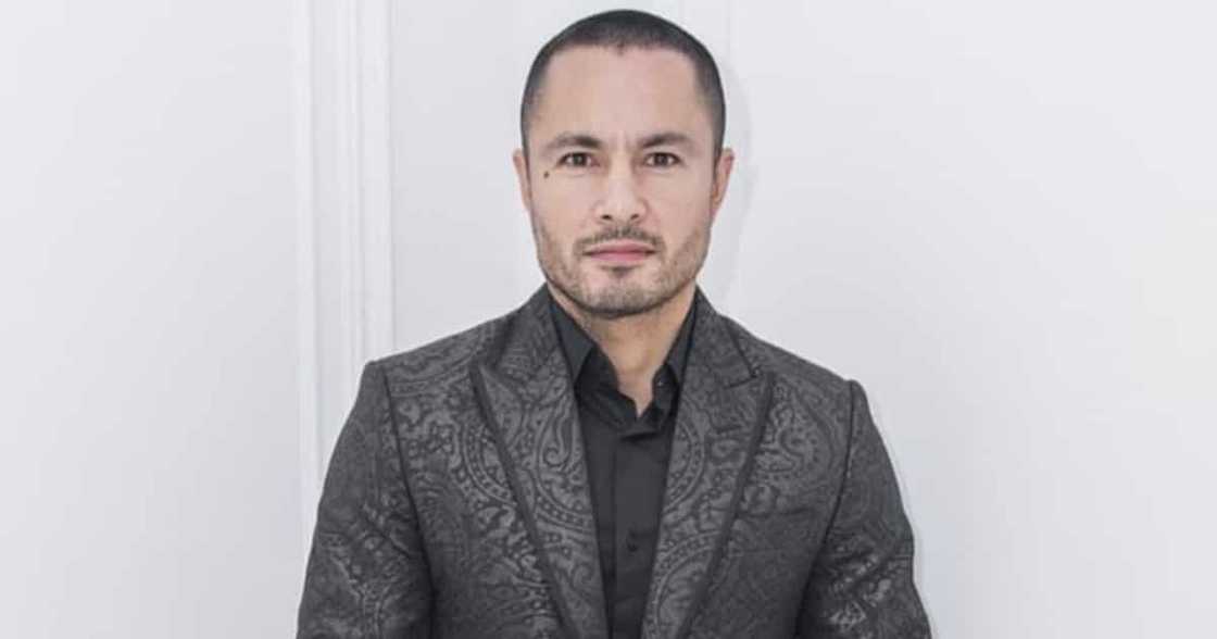Elias Modesto Cruz, naging "golf coach" ni Derek Ramsay sa viral video Elias Modesto Cruz, naging "golf coach" ni Derek Ramsay sa viral video
