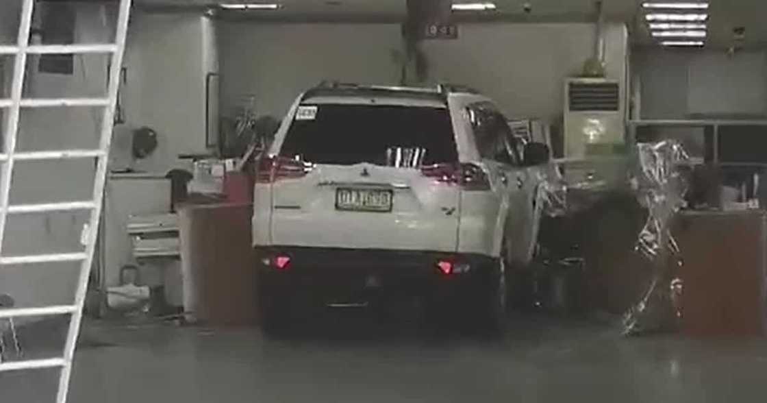 An SUV has crashed into a bank along EDSA in Quezon City