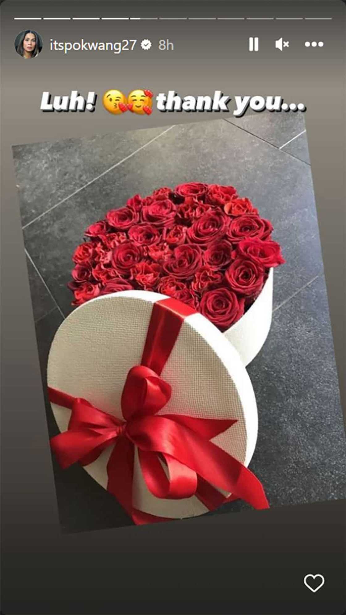 Pokwang, pinasalamatan ang nagpadala raw sa kanya ng isang sisidlan na puno ng mga rosas: “Luh! Thank you… Pokwang, pinasalamatan ang nagpadala raw sa kanya ng isang sisidlan na puno ng mga rosas: “Luh! Thank you…