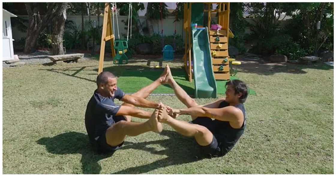 Erwan Heussaff at Nico Bolzico, sumabak sa yoga couple pose challenge Erwan Heussaff at Nico Bolzico, sumabak sa yoga couple pose challenge