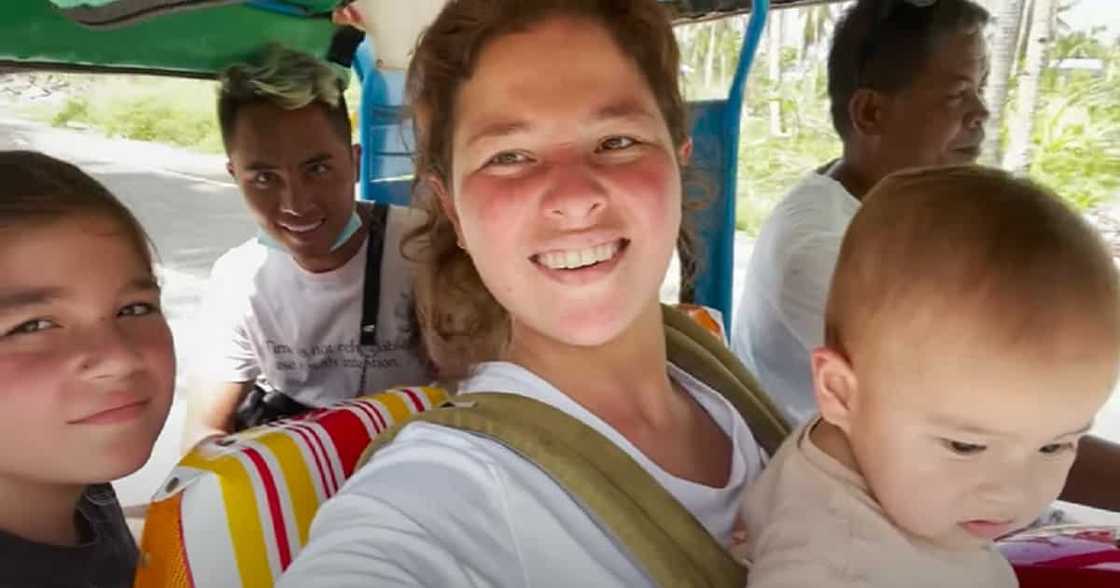 Andi Eigenmann, ipinakita ang masayang pag-uwi nila sa Siargao Island Andi Eigenmann, ipinakita ang masayang pag-uwi nila sa Siargao Island