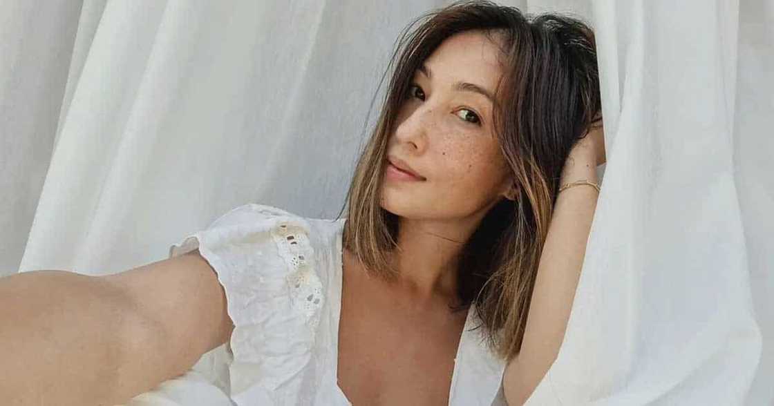 Solenn Heussaff, napalundag at hiyaw sa tuwa nang magka-goal sa sinipang bola: “Solenn is on fire” Solenn Heussaff, napalundag at hiyaw sa tuwa nang magka-goal sa sinipang bola: “Solenn is on fire”