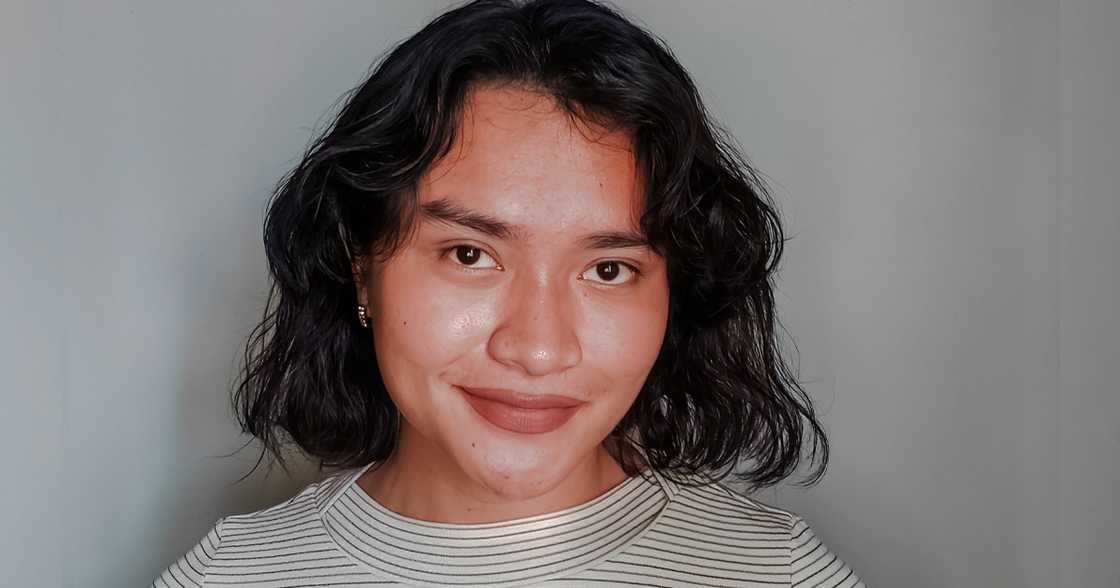 Transgender na UP Cebu alumna at dating student leader, patay sa enkwentro sa militar sa Negros Transgender na UP Cebu alumna at dating student leader, patay sa enkwentro sa militar sa Negros