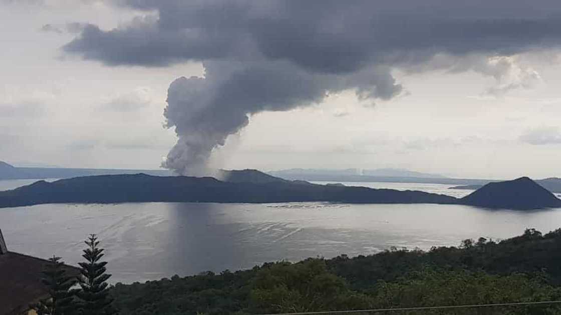 Taal Volcano roars anew with 5 earthquakes recorder over the past 24 hours Taal Volcano roars anew with 5 earthquakes recorder over the past 24 hours