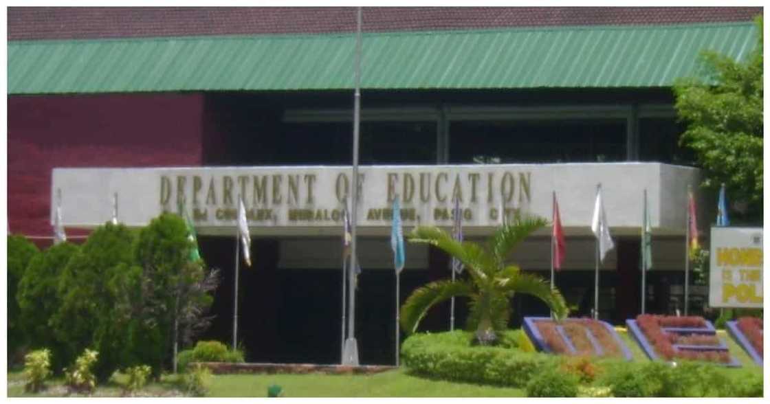 DepEd, 'di pabor sa panukalang "no fail policy" ngayong school year DepEd, 'di pabor sa panukalang "no fail policy" ngayong school year