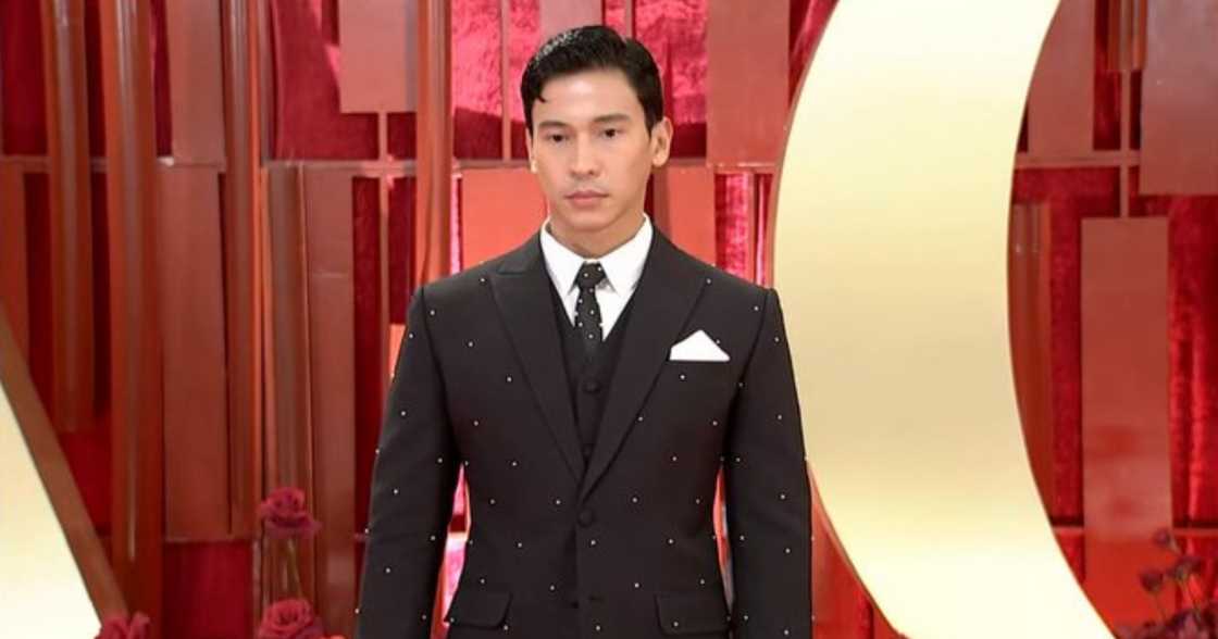 Enchong Dee spotted sa GMA Gala 2024; videos ng pagrampa niya, viral