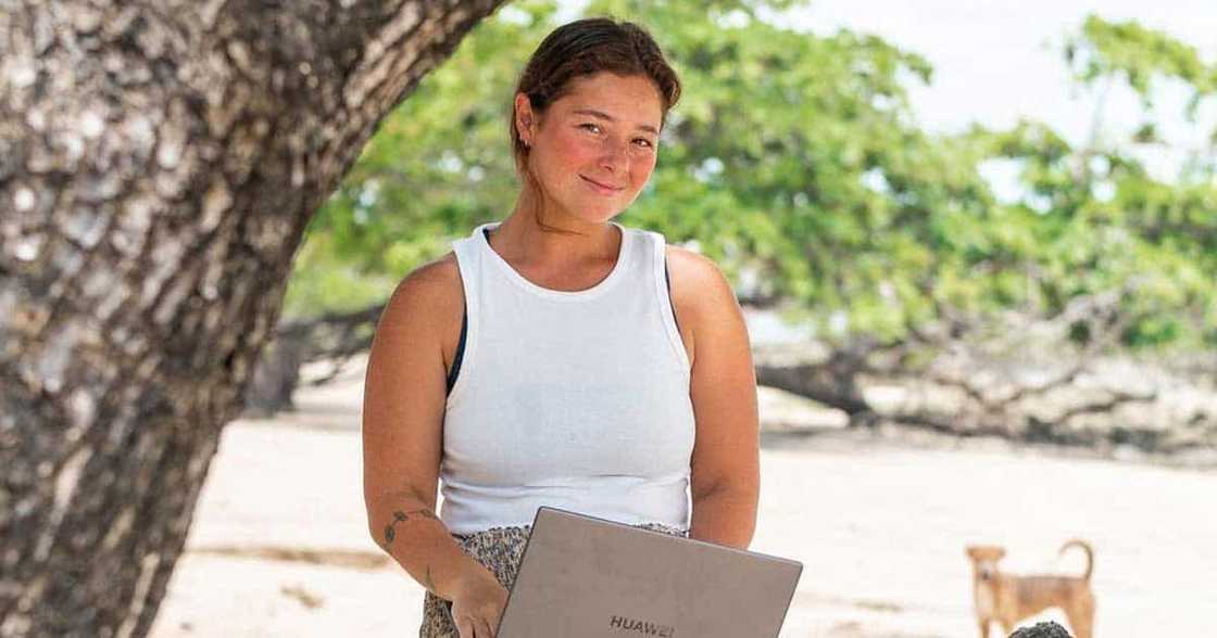 Andi Eigenmann, ibinahagi ang unang araw nina Lilo at Koa sa Isla Learning Academy Andi Eigenmann, ibinahagi ang unang araw nina Lilo at Koa sa Isla Learning Academy