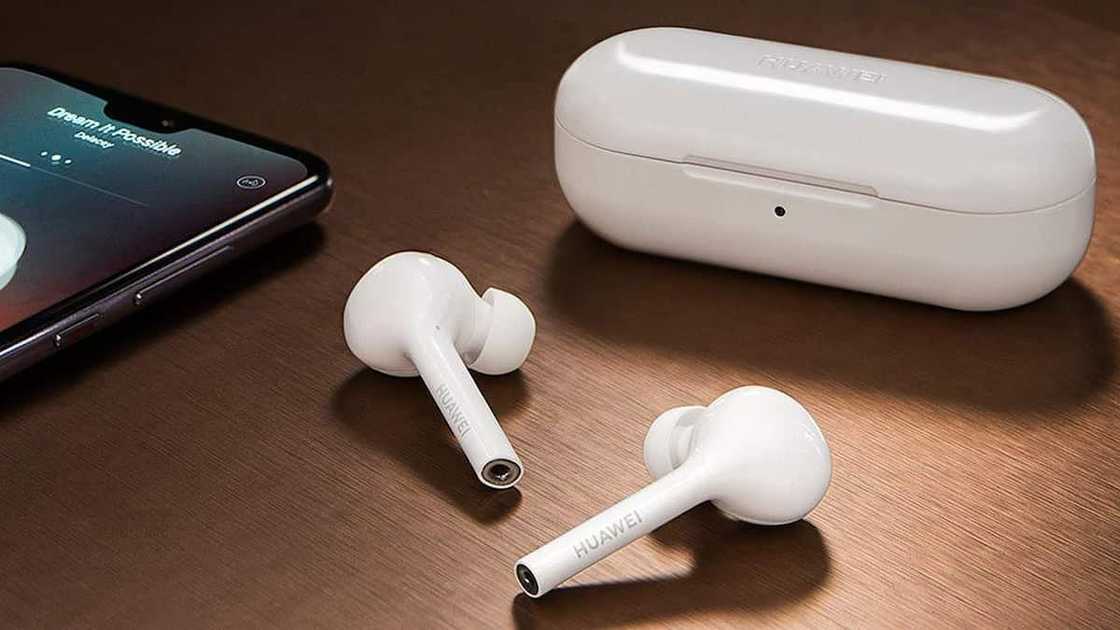 Top 9 best cheap alternatives for AirPods Pro Top 9 best cheap alternatives for AirPods Pro