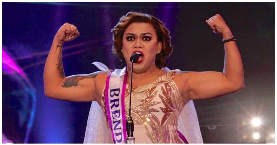 Brenda Mage, pinakita ang video ng kanyang pagpapaayos ng kanyang ilong Brenda Mage, pinakita ang video ng kanyang pagpapaayos ng kanyang ilong