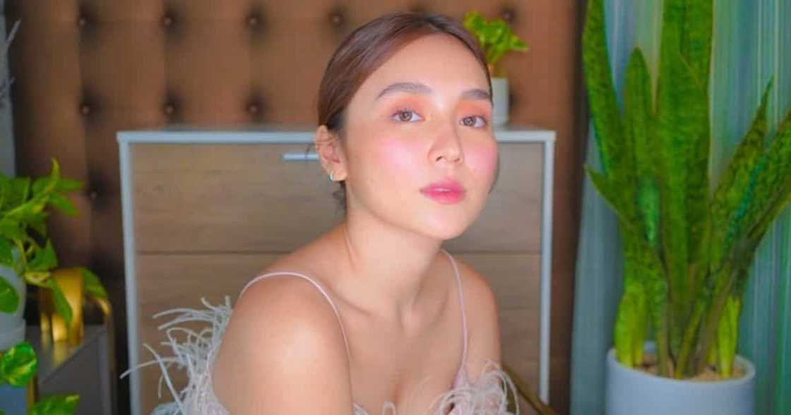 Ina ni Kathryn Bernardo, pinasalamatan si Daniel Padilla sa Valentine's Day gifts nito Ina ni Kathryn Bernardo, pinasalamatan si Daniel Padilla sa Valentine's Day gifts nito