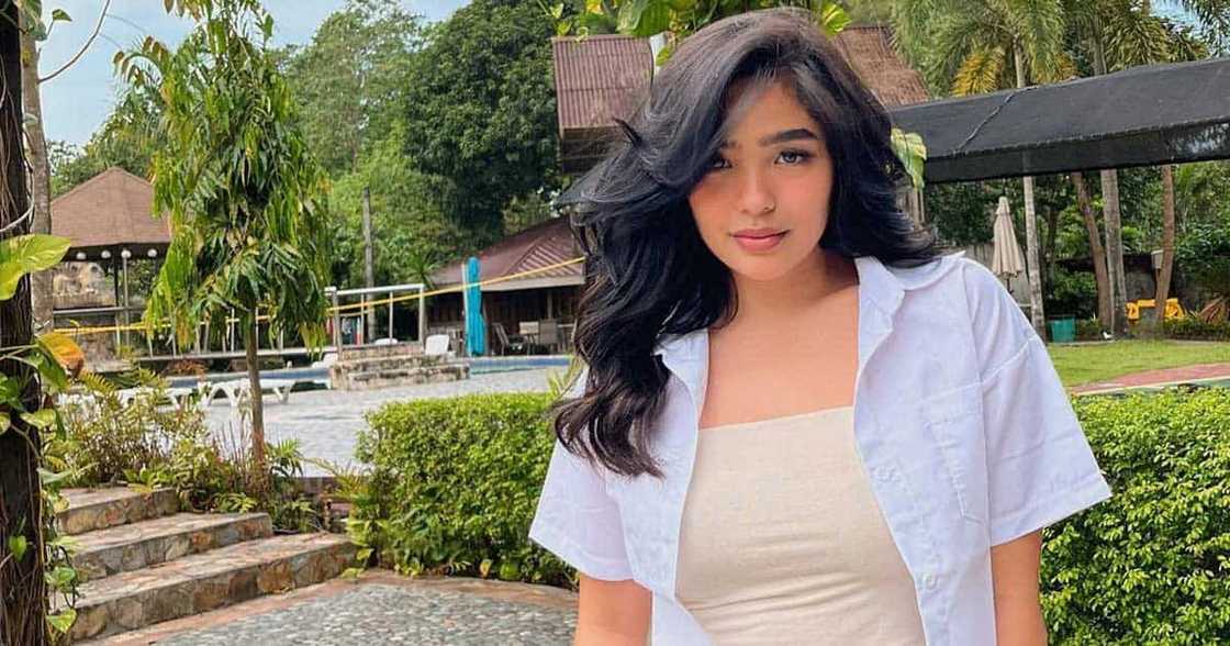 Andrea Brillantes, inaming ninerbiyos sa paglakad ng walang kasama sa ABS-CBN Ball red carpet