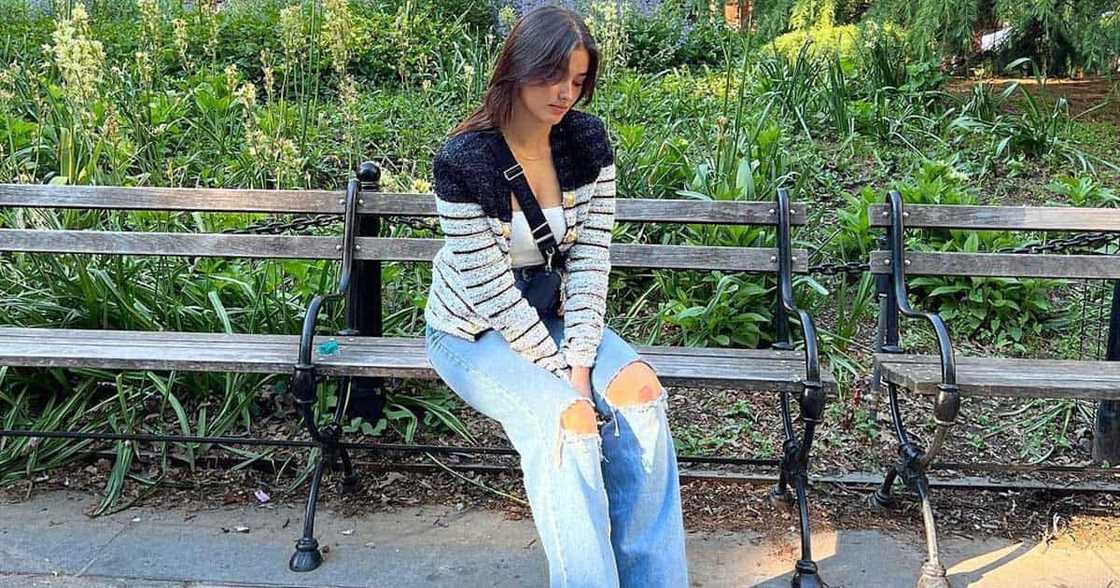 Cristy Fermin, sinabing maagang nalaos si Liza Soberano dahil sa career move: “Sayang na sayang” Cristy Fermin, sinabing maagang nalaos si Liza Soberano dahil sa career move: “Sayang na sayang”