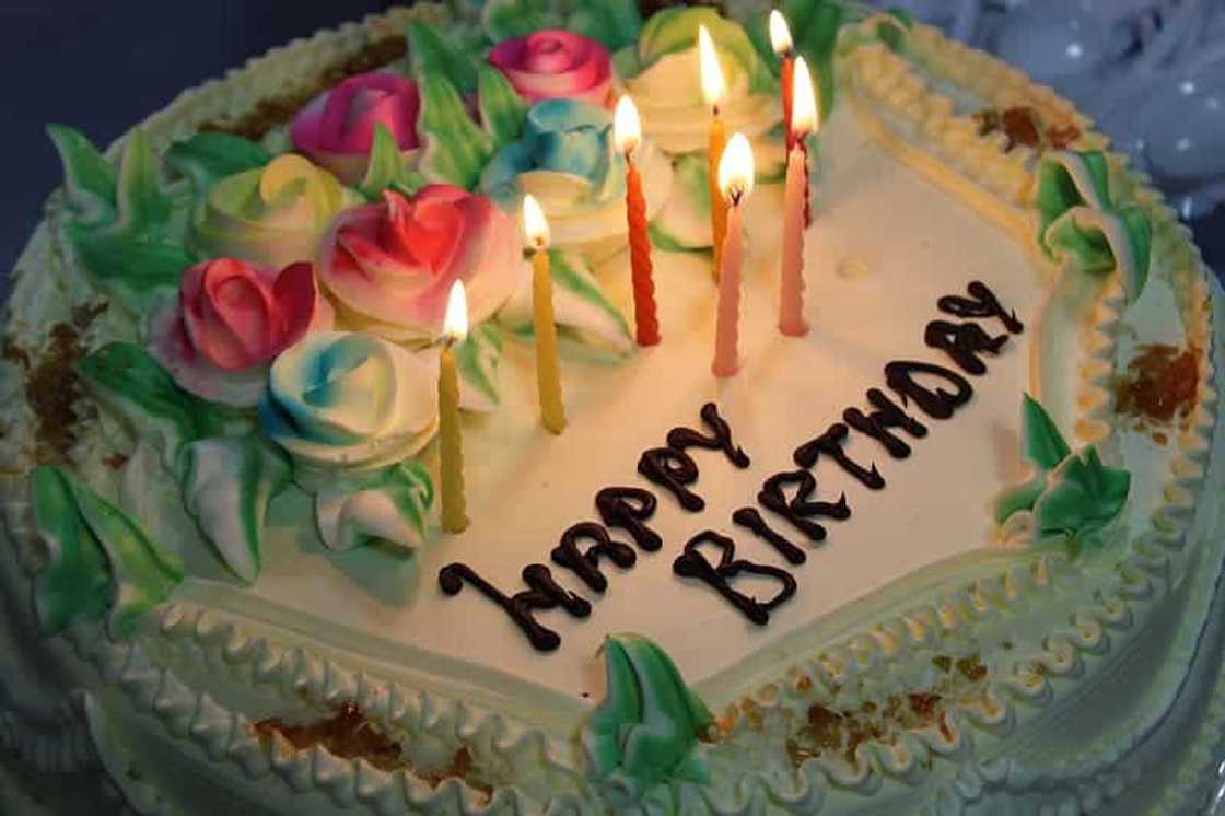 Cartoon cake design Cartoon cake design