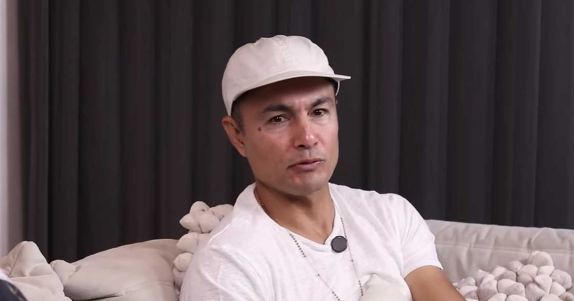 Derek Ramsay breaks silence on "hurtful" split from Ellen Adarna Derek Ramsay breaks silence on "hurtful" split from Ellen Adarna