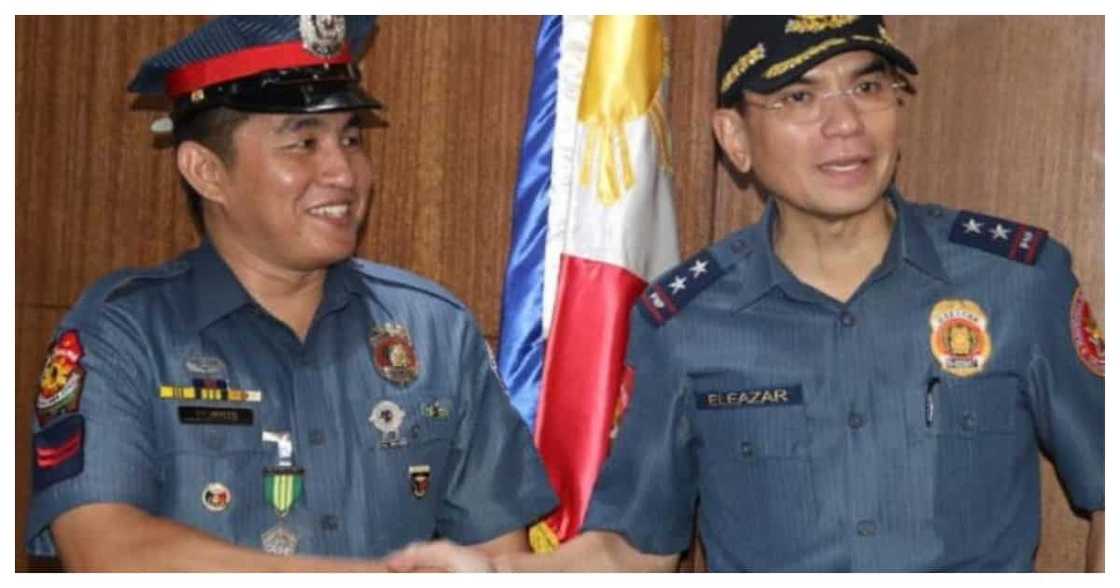 Pulis Makati, Kauna-unahang nakatanggap ng "Pulis Magiting award"