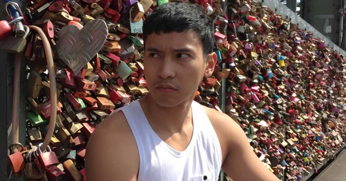 Enchong Dee, muling nagpahiwatig ng pangungulila sa dating ka-loveteam sa bagong post Enchong Dee, muling nagpahiwatig ng pangungulila sa dating ka-loveteam sa bagong post