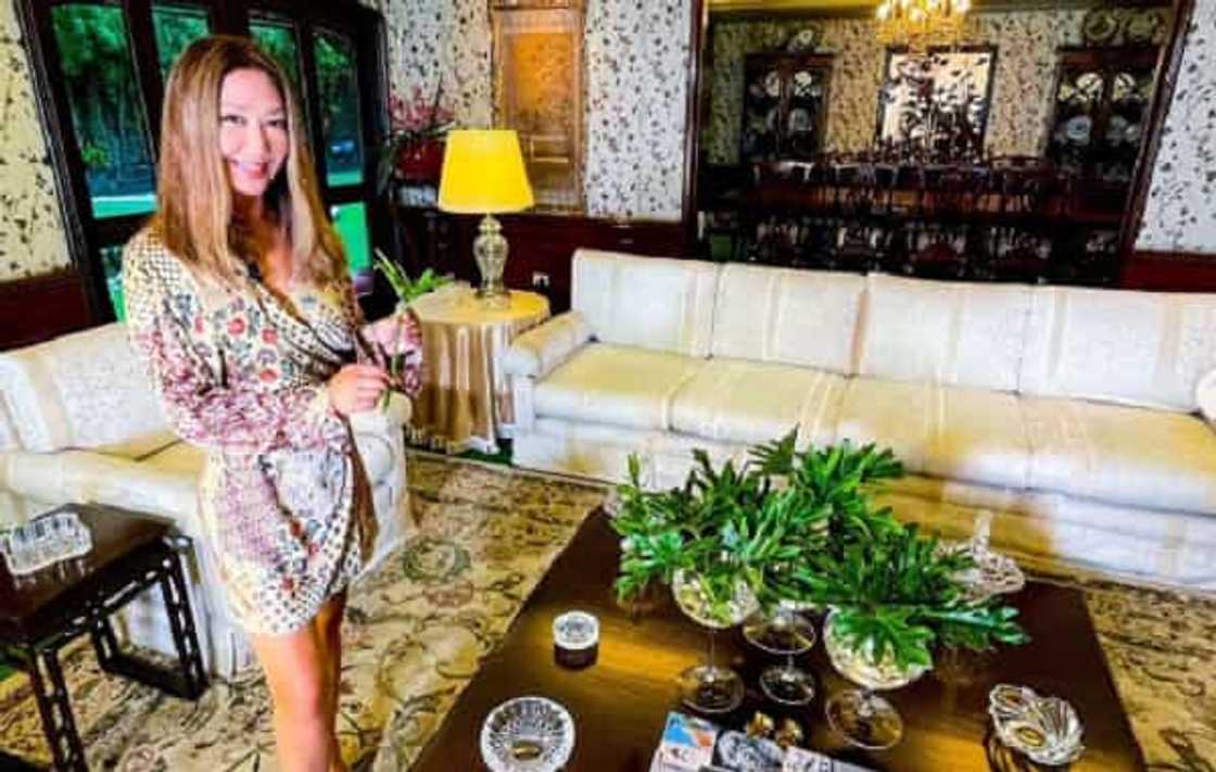 Korina Sanchez, sinupalpal ang "naligaw" na basher ng kanyang pretty photos Korina Sanchez, sinupalpal ang "naligaw" na basher ng kanyang pretty photos