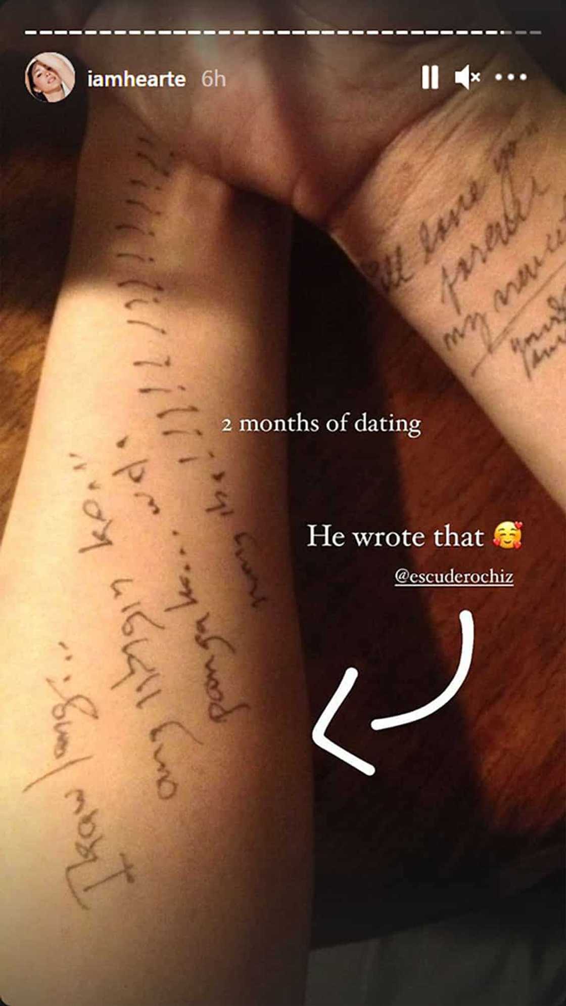 Heart Evangelista, ibinahagi ang isinulat ni Chiz Escudero sa kanyang braso noong sila’y mag-nobyo pa Heart Evangelista, ibinahagi ang isinulat ni Chiz Escudero sa kanyang braso noong sila’y mag-nobyo pa