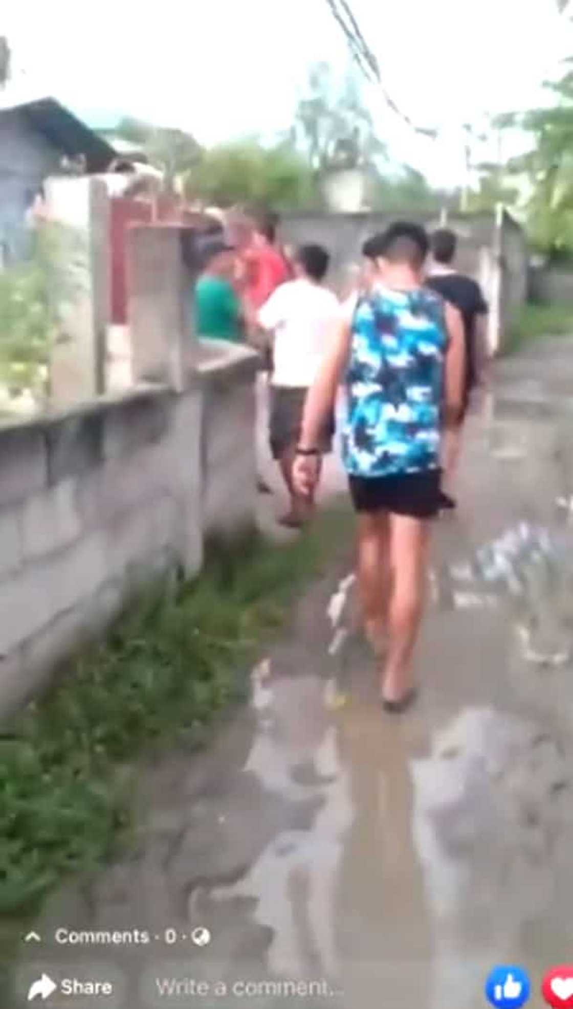 Kinuyog! Video of men attacking home of Jonel Nuezca after shooting Gregorio surfaces Kinuyog! Video of men attacking home of Jonel Nuezca after shooting Gregorio surfaces
