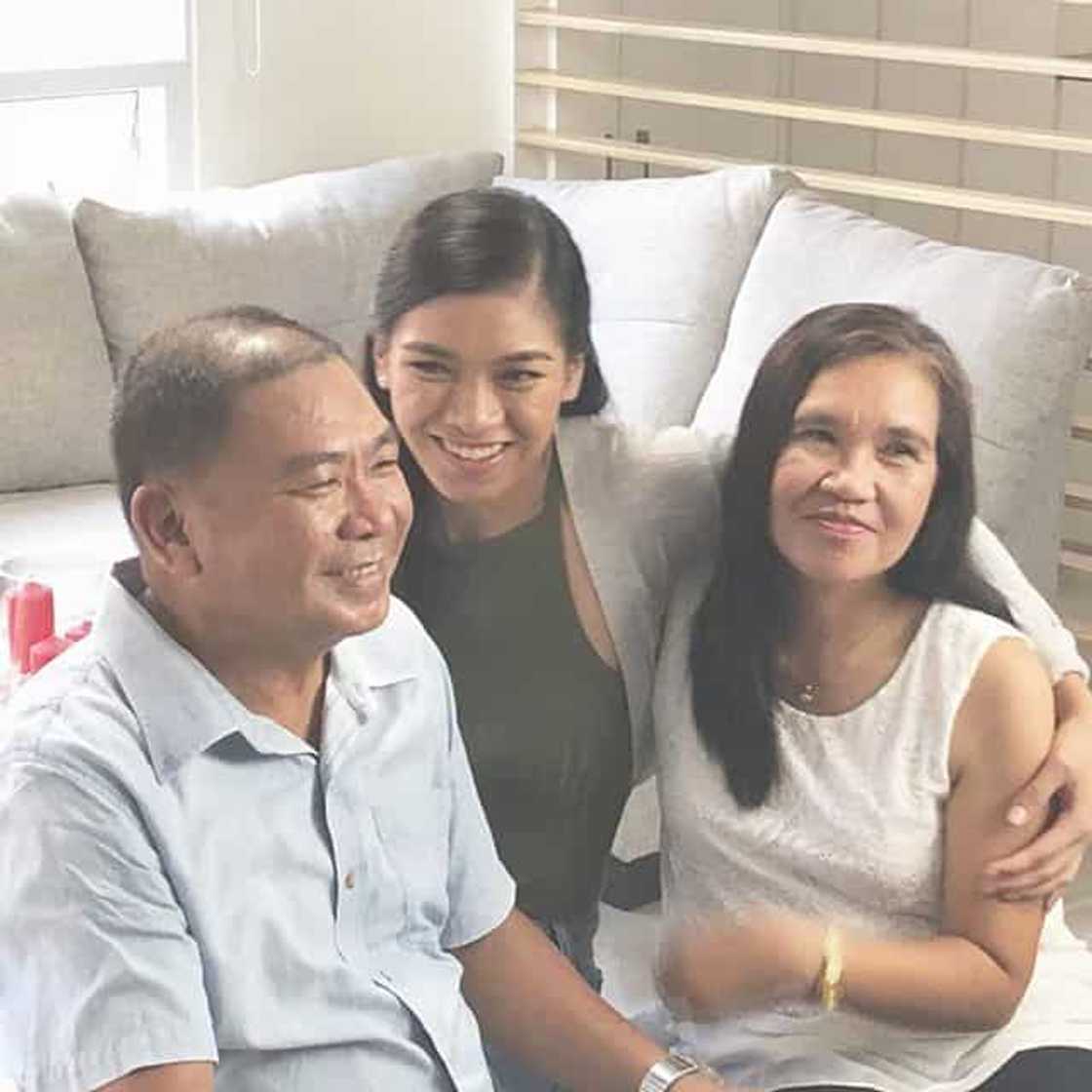 Alyssa Valdez biography Alyssa Valdez biography