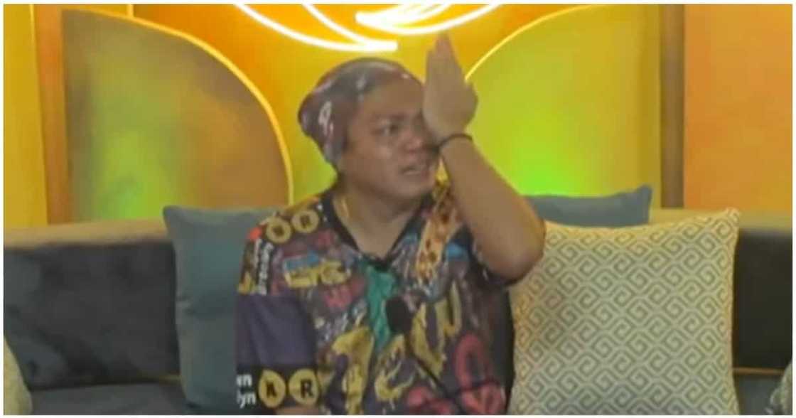 Brenda Mage, labis na nag-aalala sa pamilya niyang nasalanta ng Bagyong Odette Brenda Mage, labis na nag-aalala sa pamilya niyang nasalanta ng Bagyong Odette