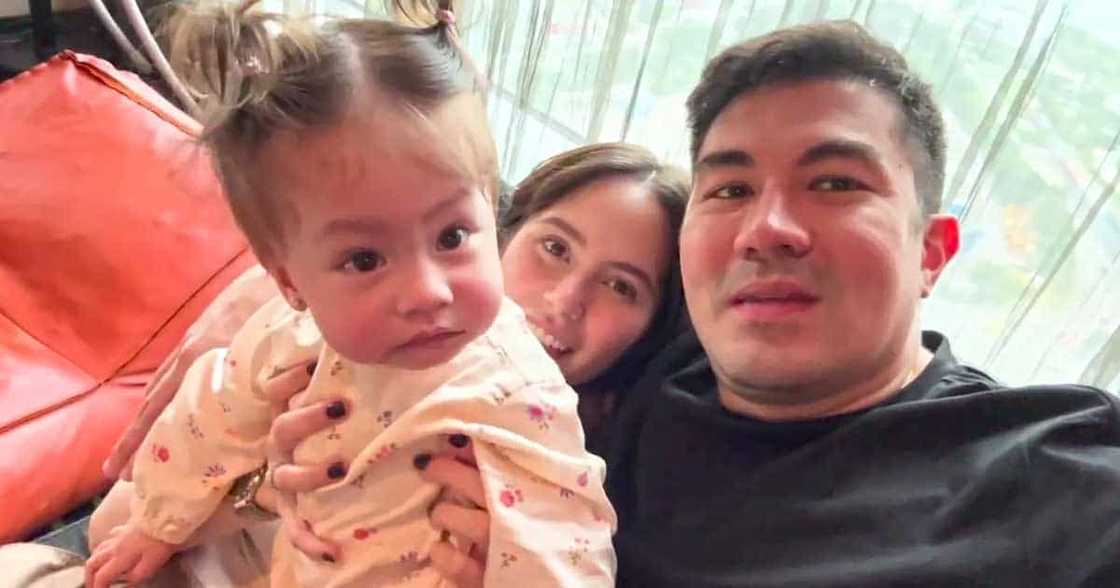 Luis Manzano, dedma kay Baby Peanut: “Anak pansinin mo naman ako. Nakigawa din ako sa'yo” Luis Manzano, dedma kay Baby Peanut: “Anak pansinin mo naman ako. Nakigawa din ako sa'yo”