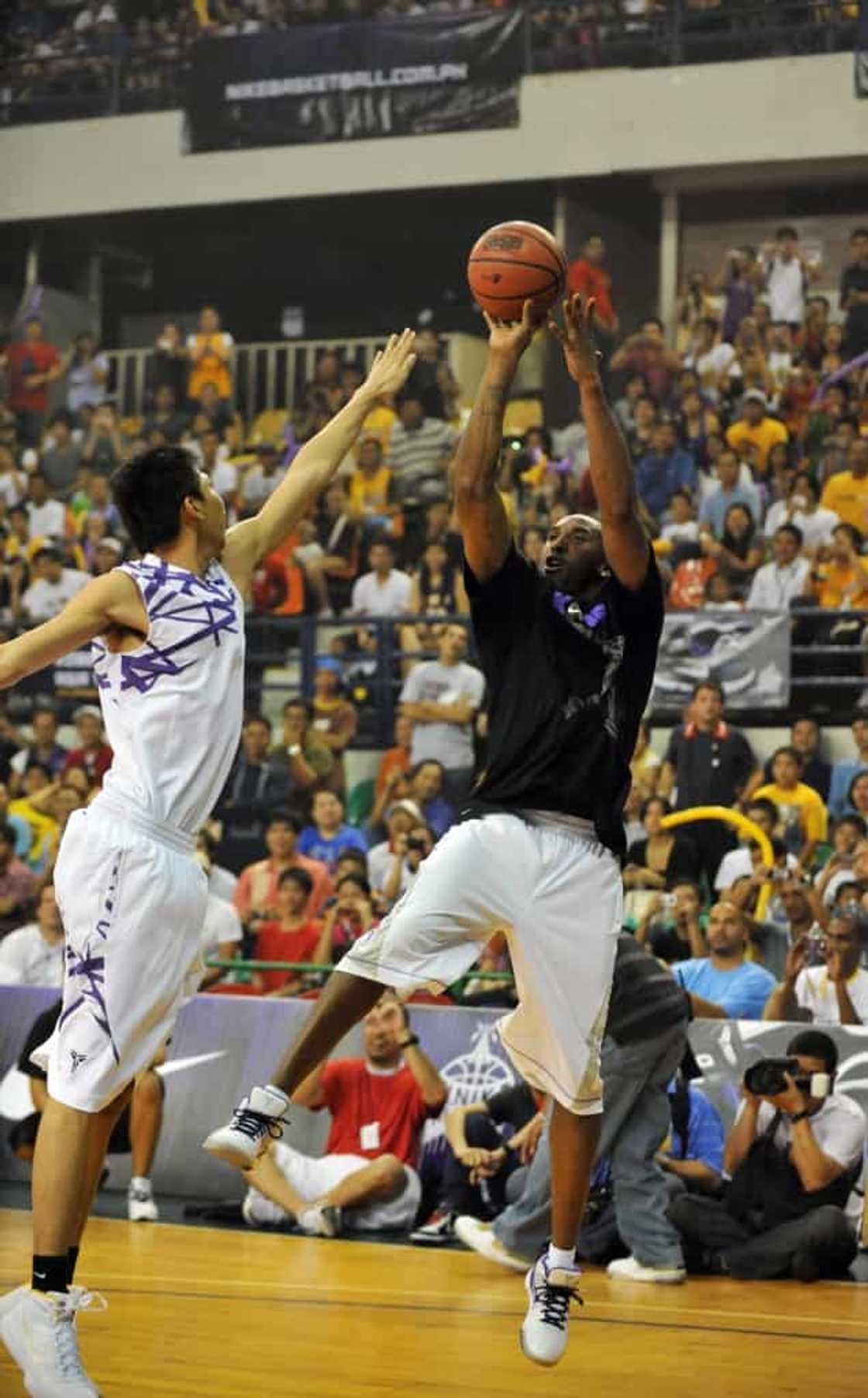 Throwback: The times Kobe Bryant showed his love for Filipino fans in Manila Throwback: The times Kobe Bryant showed his love for Filipino fans in Manila