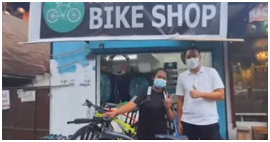 Nanakawang delivery rider, nabigyan na ng bagong bike matapos mag-viral Nanakawang delivery rider, nabigyan na ng bagong bike matapos mag-viral