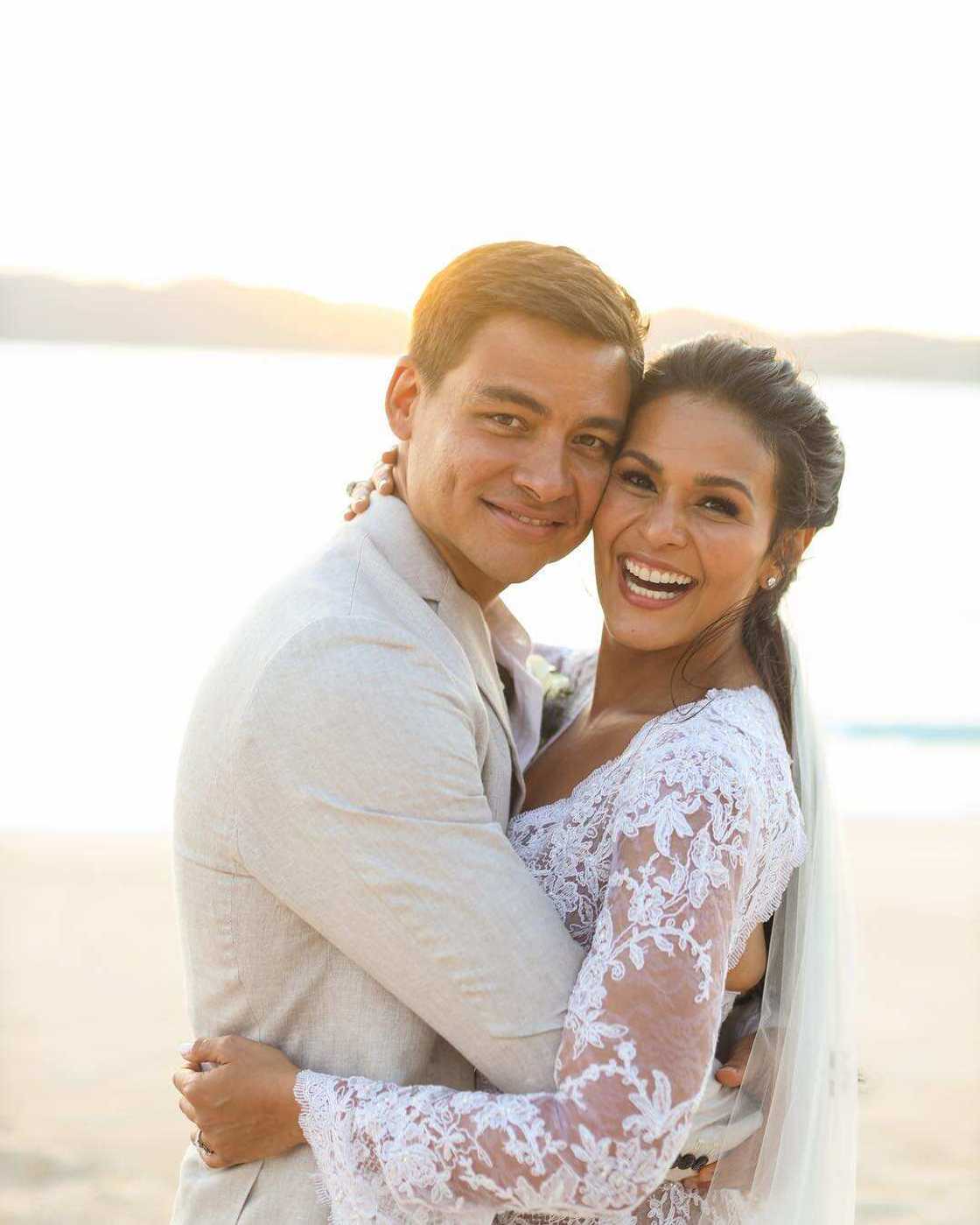 iza calzado wedding