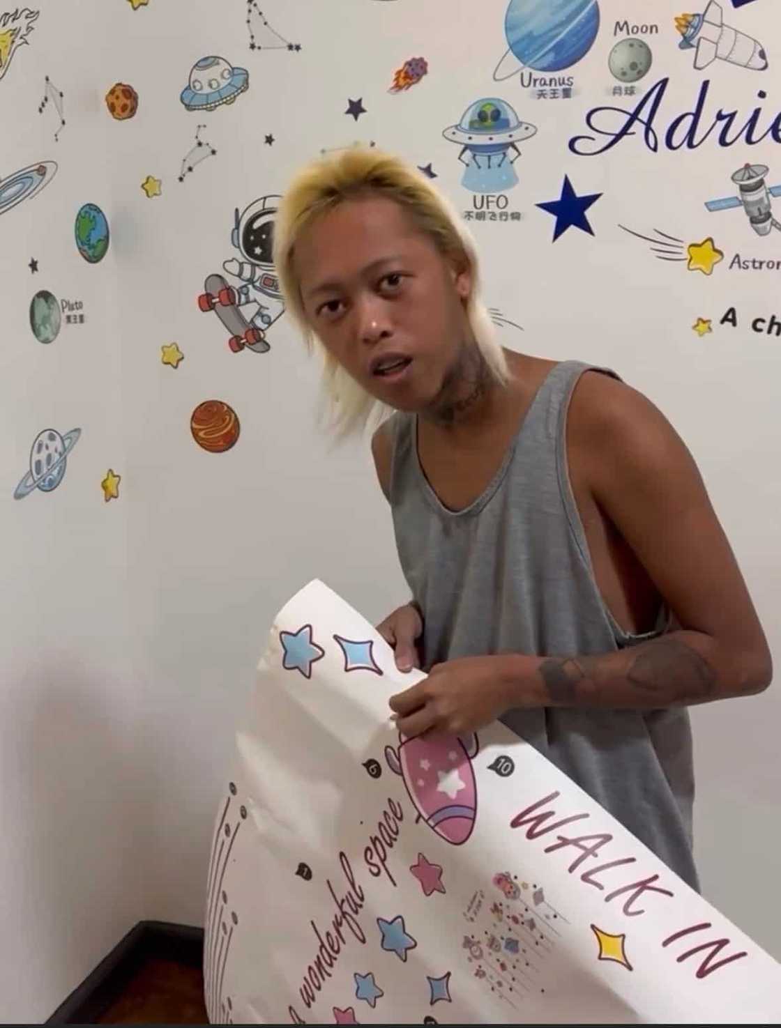 Whamos Cruz, tinulungan si Antonette sa pag-ayos ng bonggang kwarto ni Baby Meteor Whamos Cruz, tinulungan si Antonette sa pag-ayos ng bonggang kwarto ni Baby Meteor